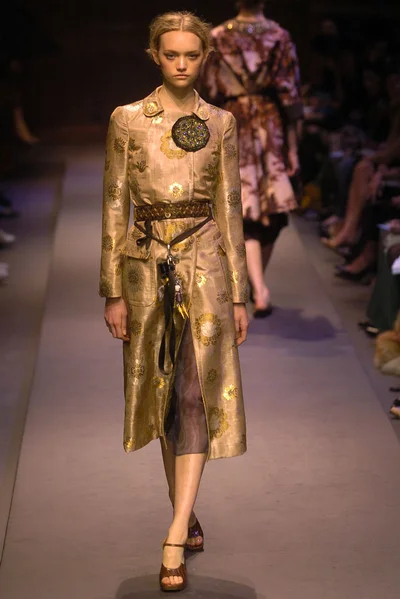 Look 54